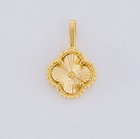 Dije Trebol Diamantado / Peso : 0,7 Gr Prom / 1,2 Cms - 18 K